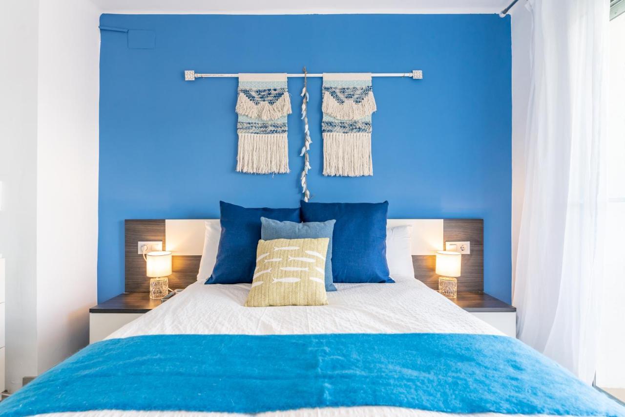 Beach Front Retro Hideaway In Salou Bagian luar foto