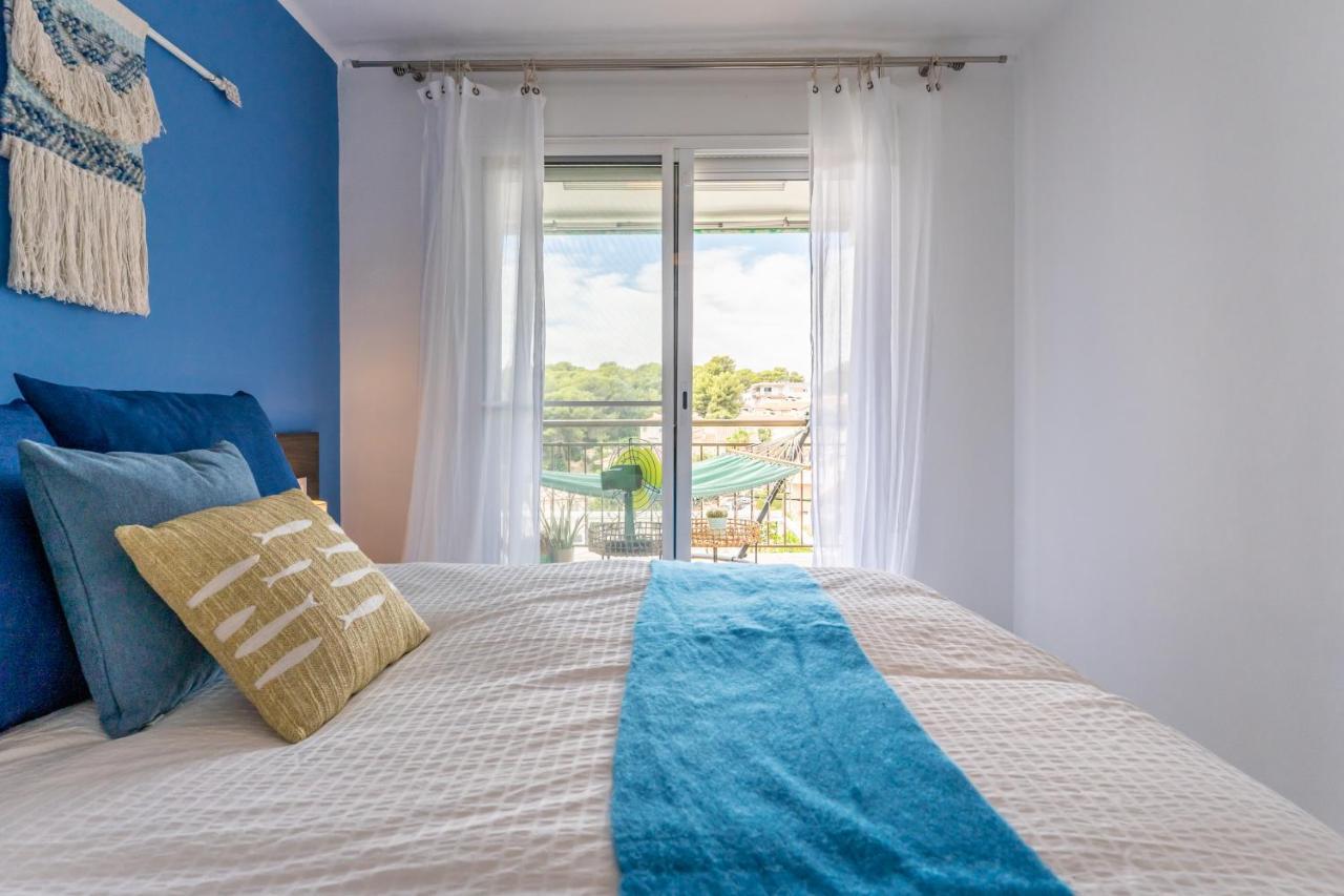 Beach Front Retro Hideaway In Salou Bagian luar foto