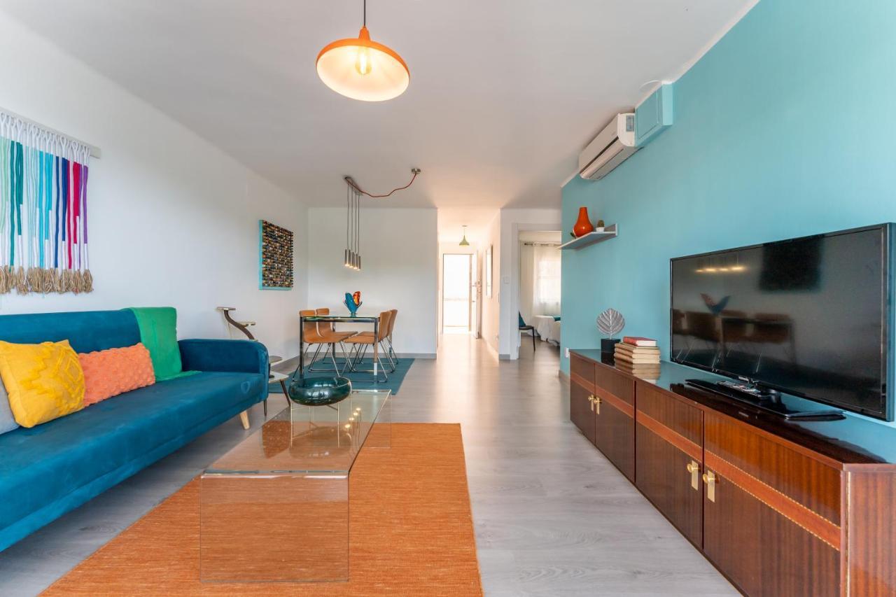 Beach Front Retro Hideaway In Salou Bagian luar foto