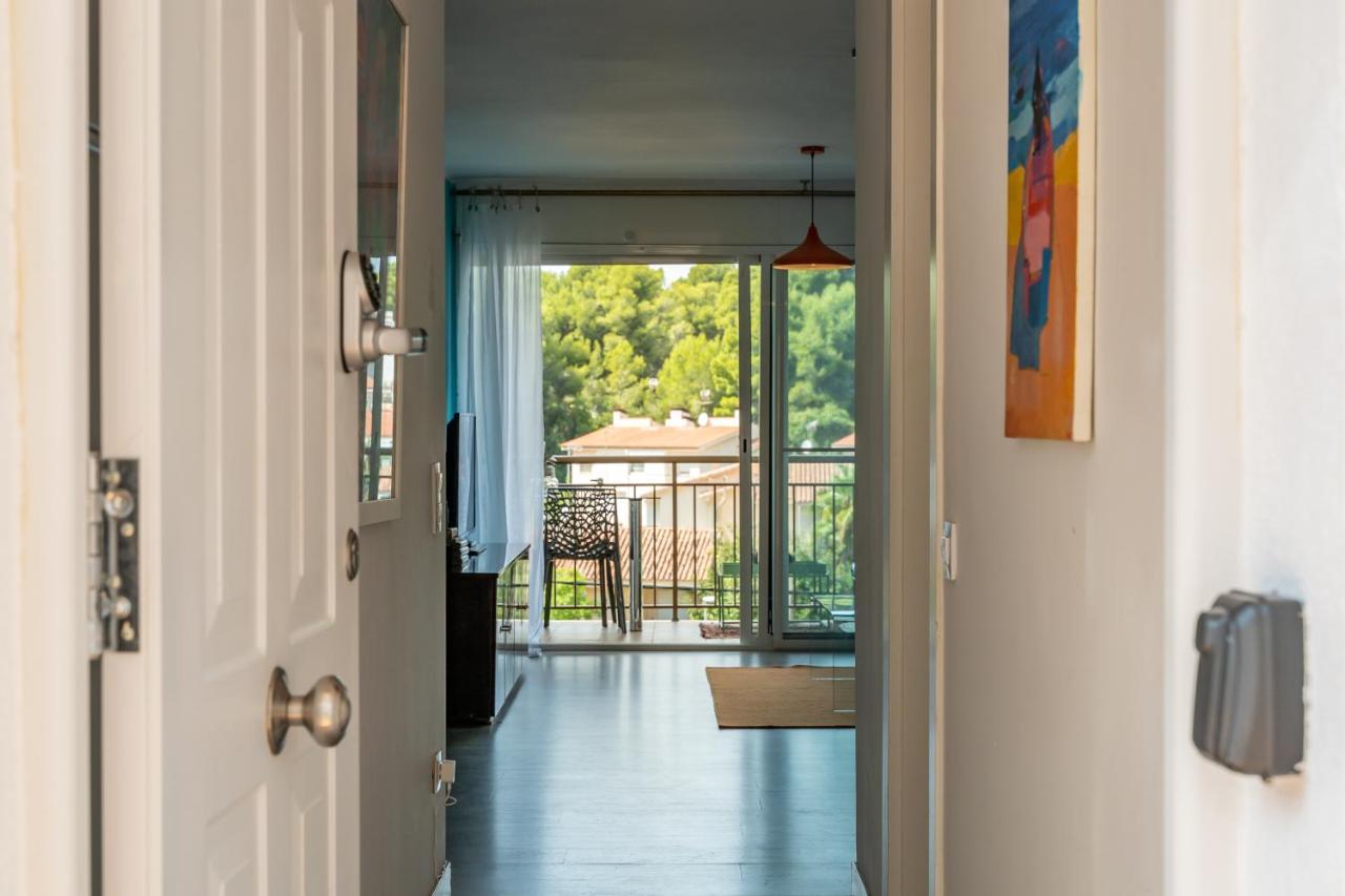 Beach Front Retro Hideaway In Salou Bagian luar foto