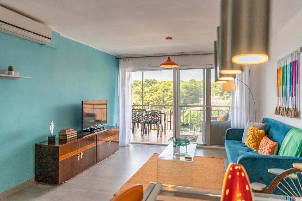 Beach Front Retro Hideaway In Salou Bagian luar foto