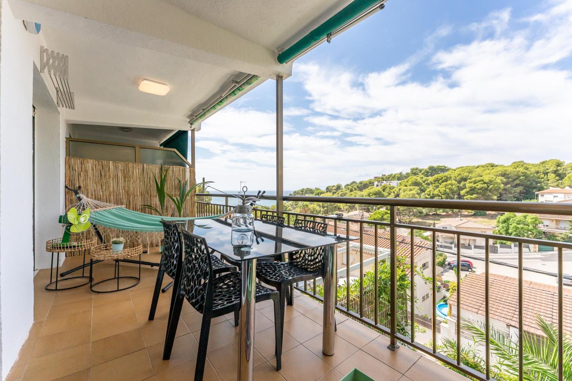 Beach Front Retro Hideaway In Salou Bagian luar foto