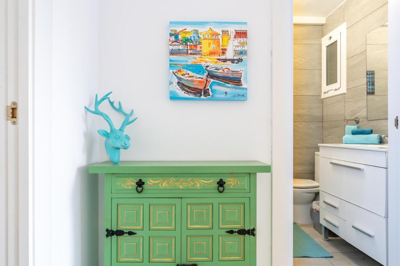 Beach Front Retro Hideaway In Salou Bagian luar foto